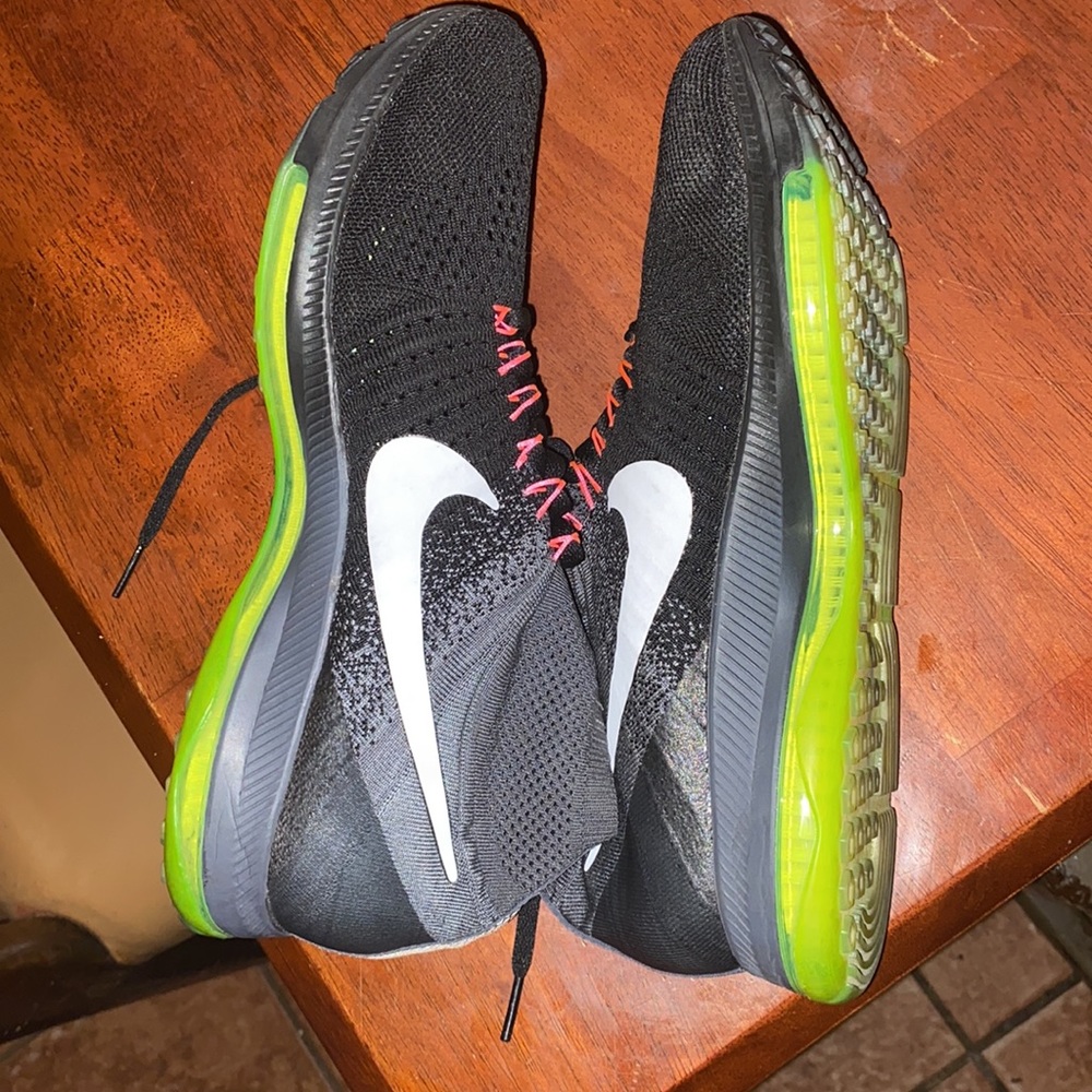 Nike Shoes run fast - Picture 4 of 6